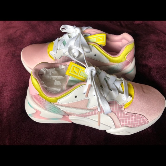 Nova X Barbie Women’s - Picture 2 of 6